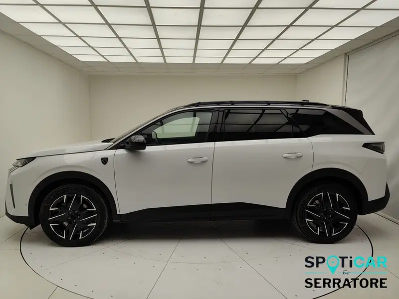 Peugeot 5008 nuova a Como (4)