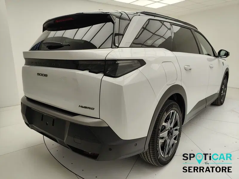 Peugeot 5008 nuova a Como (5)