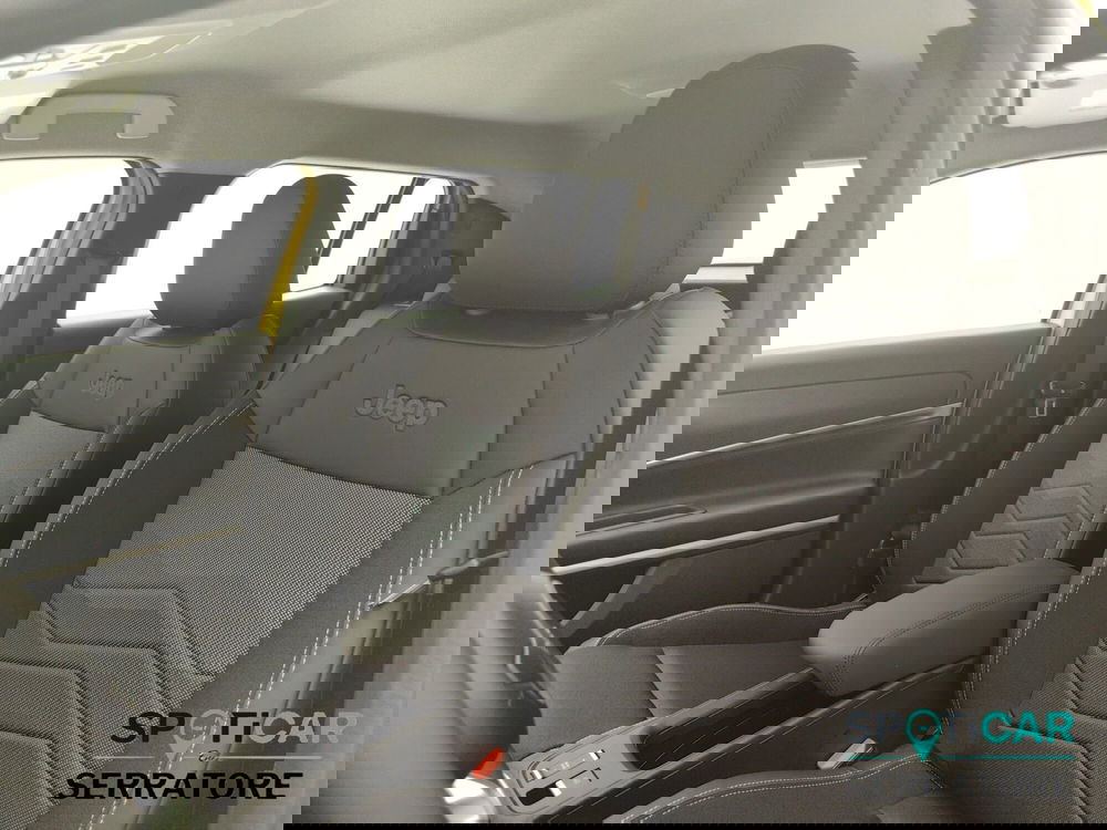 Jeep Avenger nuova a Como (12)