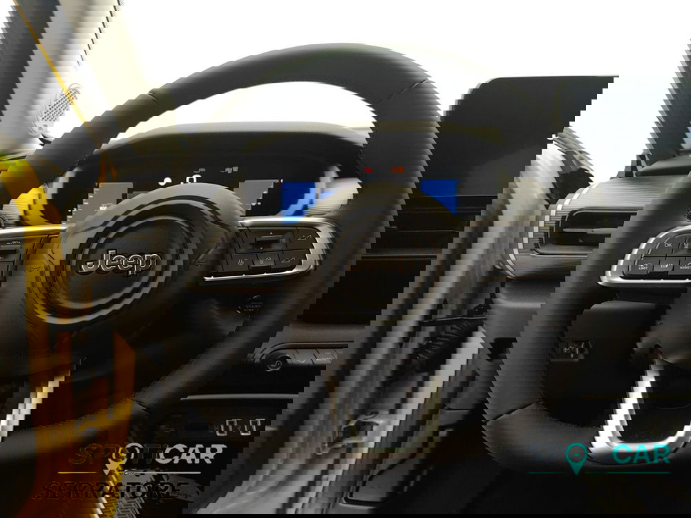 Jeep Avenger nuova a Como (17)