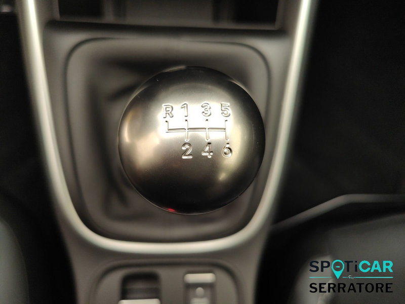 Jeep Avenger nuova a Como (18)