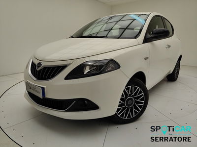 Lancia Ypsilon 1.2 69 CV 5 porte GPL Ecochic Alberta Ferretti nuova a Erba