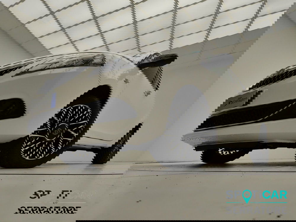 Lancia Ypsilon nuova a Como (13)