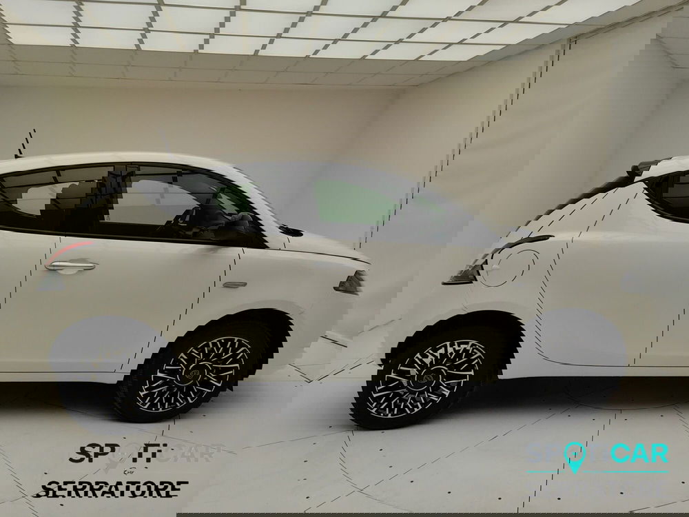 Lancia Ypsilon nuova a Como (18)