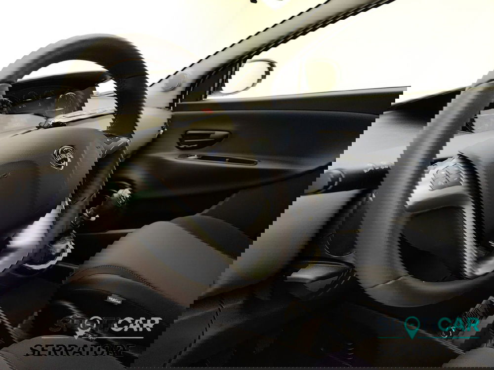 Lancia Ypsilon nuova a Como (8)