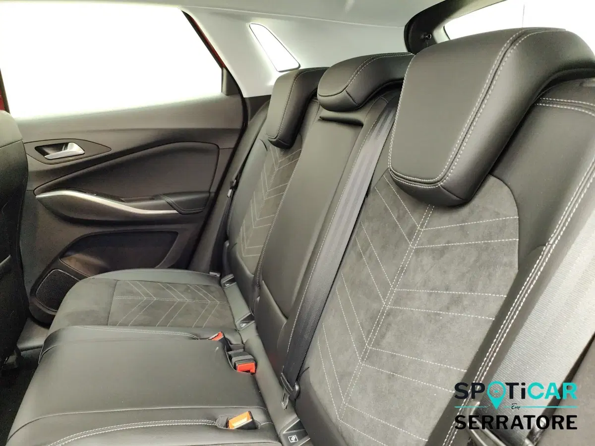 Opel Grandland nuova a Como (12)