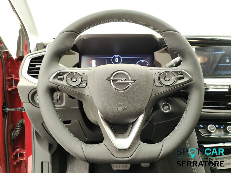 Opel Grandland nuova a Como (17)