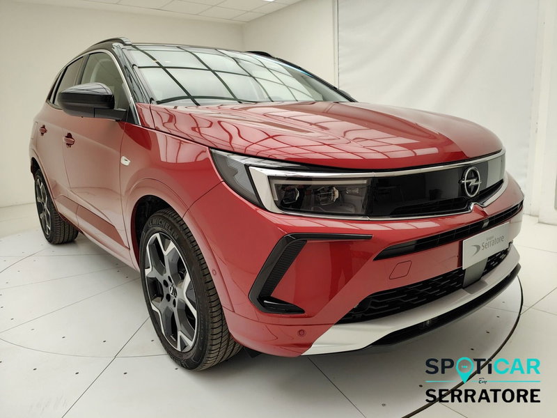 Opel Grandland nuova a Como (3)