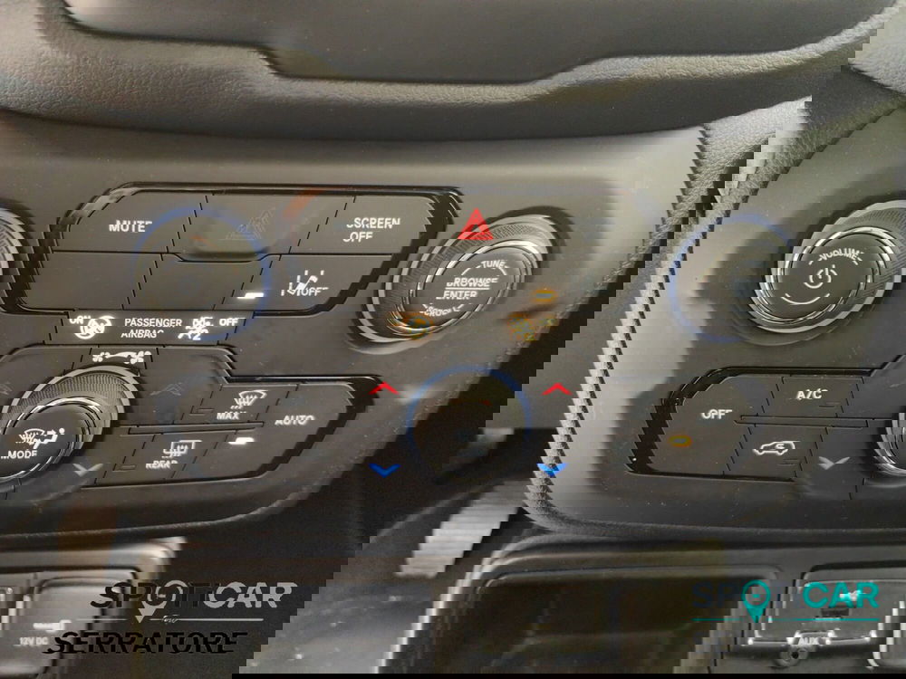 Jeep Renegade nuova a Como (16)