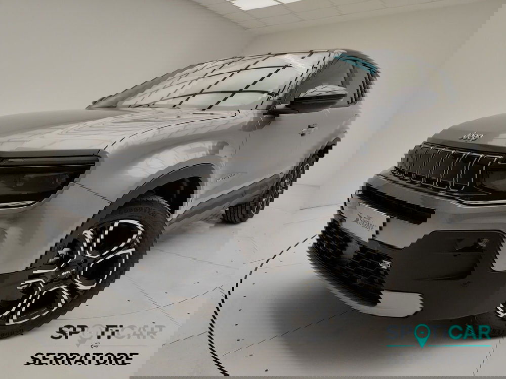 Jeep Avenger nuova a Como