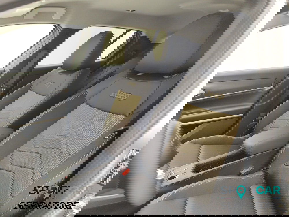 Jeep Avenger nuova a Como (11)