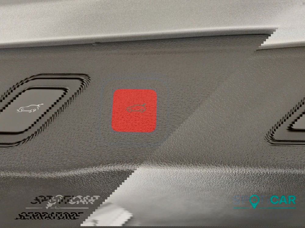 Jeep Avenger nuova a Como (15)