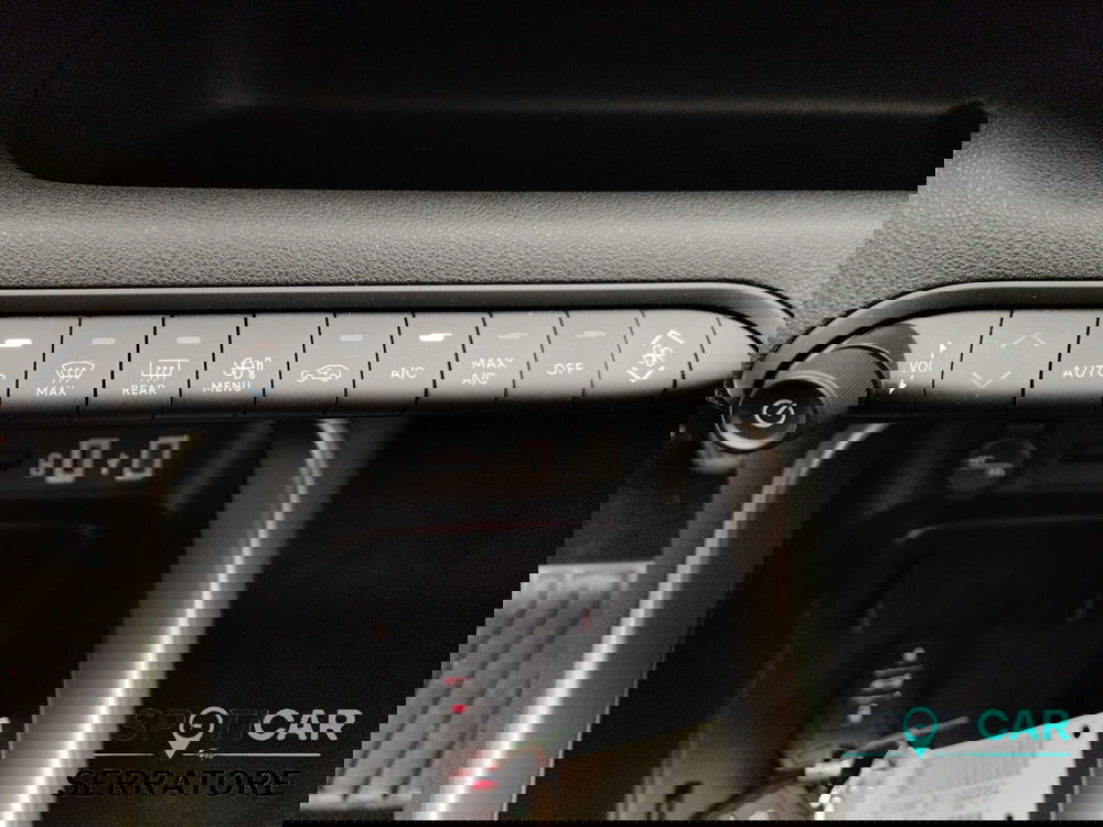 Jeep Avenger nuova a Como (16)