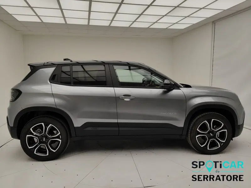 Jeep Avenger nuova a Como (20)