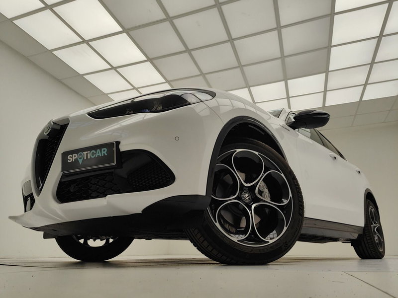 Alfa Romeo Stelvio nuova a Como (3)
