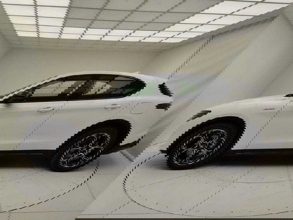 Alfa Romeo Stelvio nuova a Como (4)