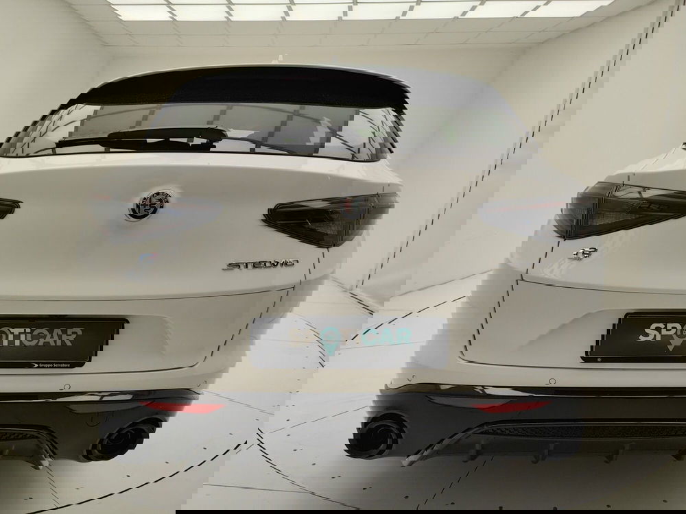 Alfa Romeo Stelvio nuova a Como (6)