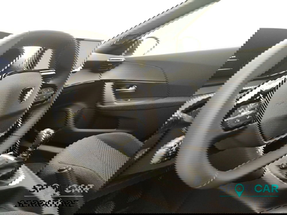 Peugeot 2008 nuova a Como (9)