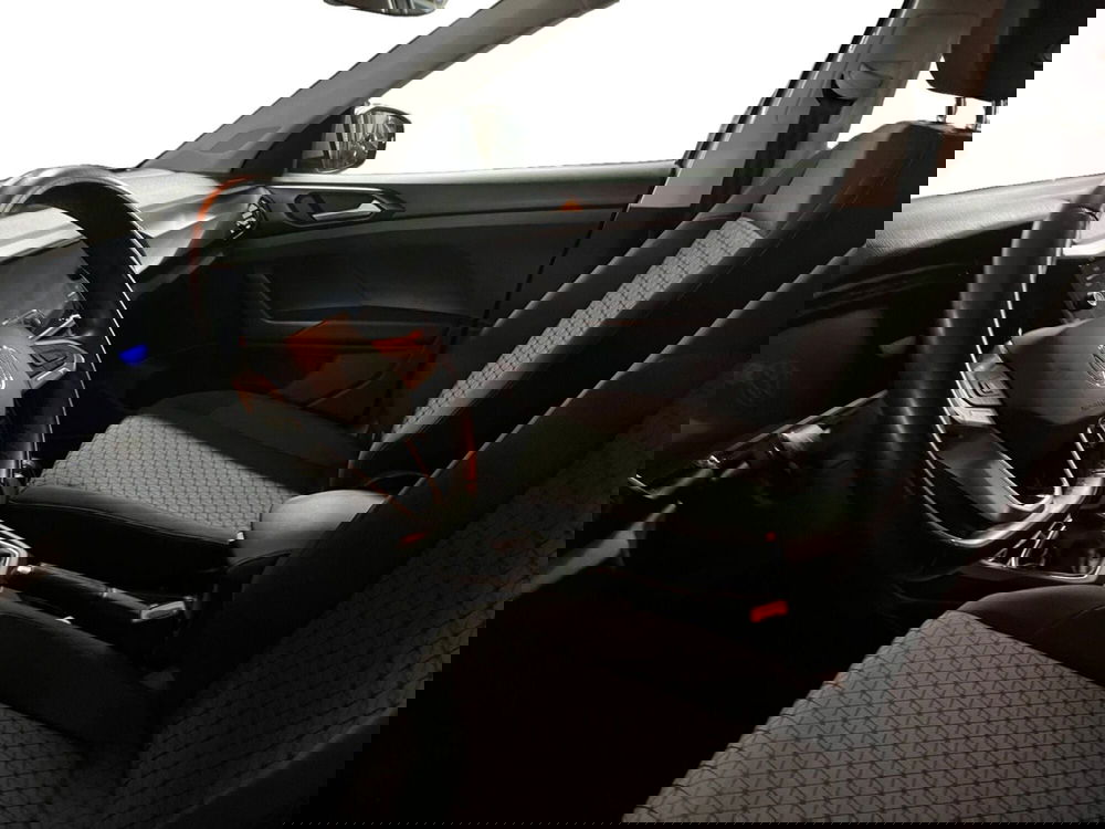 Volkswagen T-Cross usata a Modena (9)