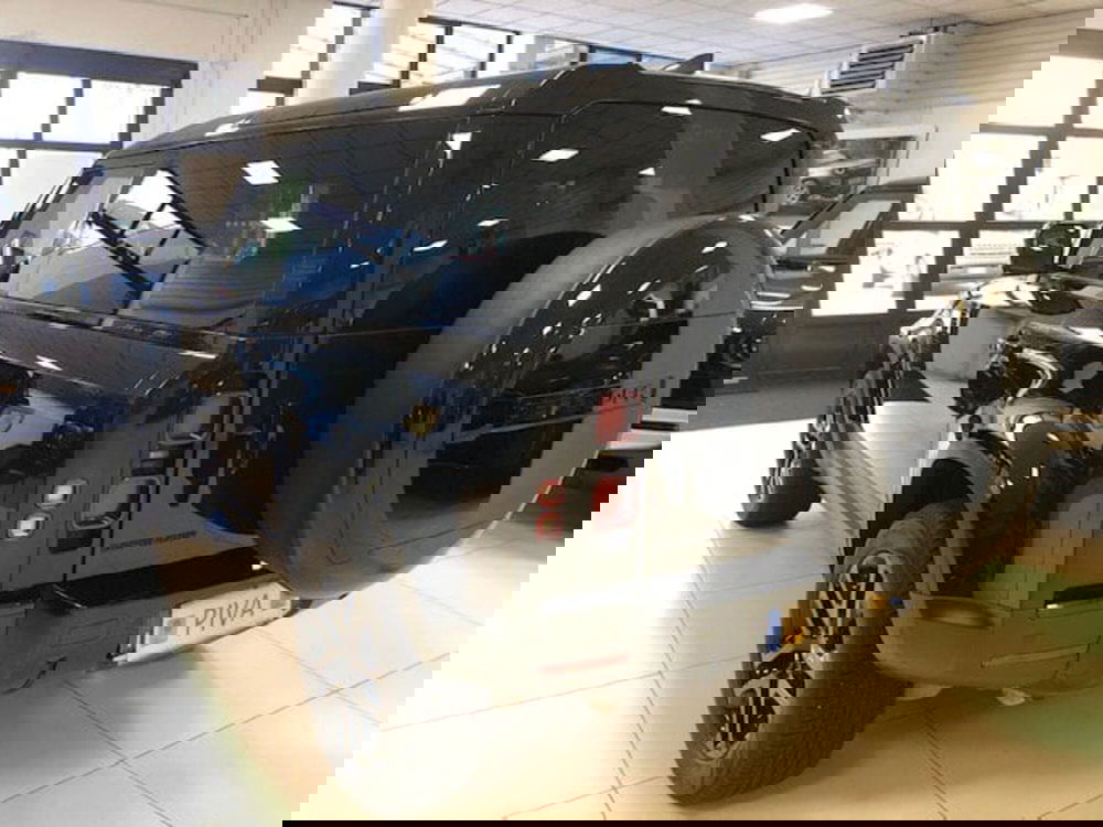 Land Rover Defender usata a Milano (7)