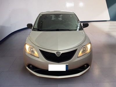 Lancia Ypsilon 1.0 FireFly 5 porte S&amp;S Hybrid Ecochic Silver del 2020 usata a Torino