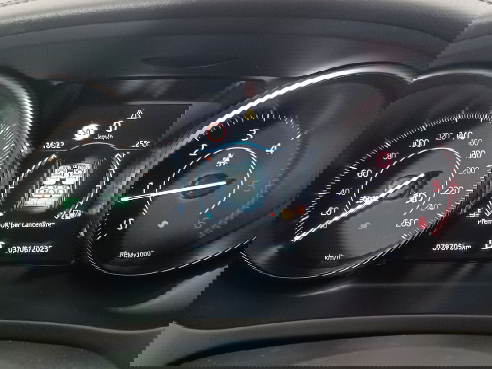 Jaguar E-Pace usata a Torino (13)