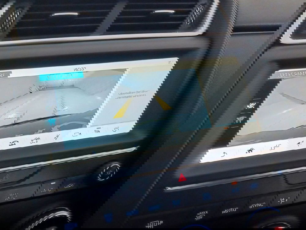 Jaguar E-Pace usata a Torino (14)