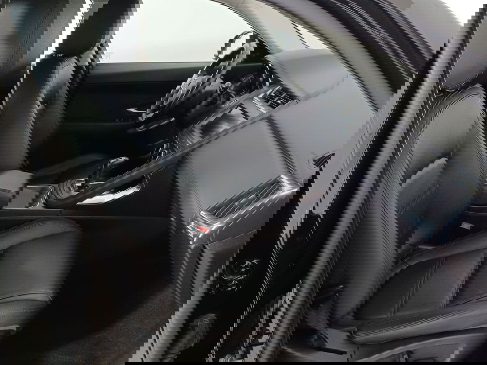 Jaguar E-Pace usata a Torino (3)