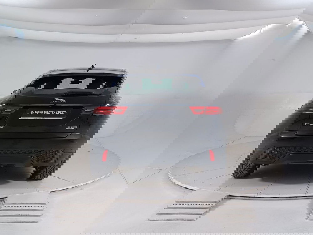 Jaguar E-Pace usata a Torino (7)