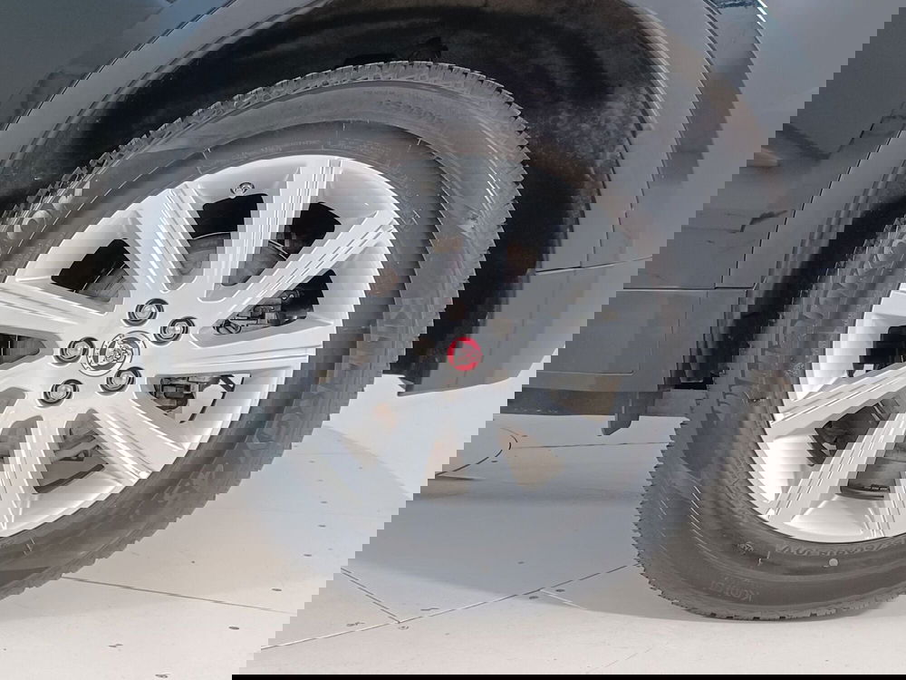 Jaguar E-Pace usata a Torino (9)