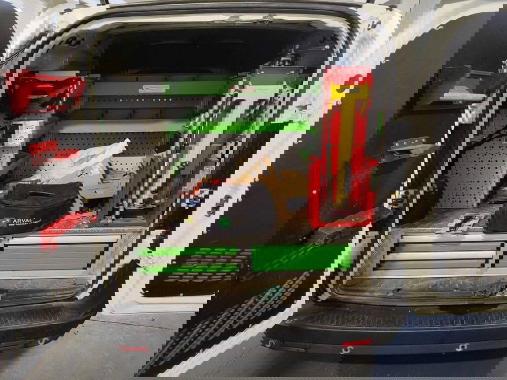 Fiat Doblò Furgone usata a Milano (9)