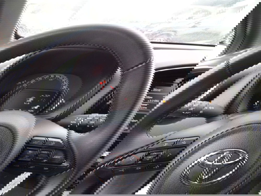 Toyota Aygo X usata a Treviso (14)