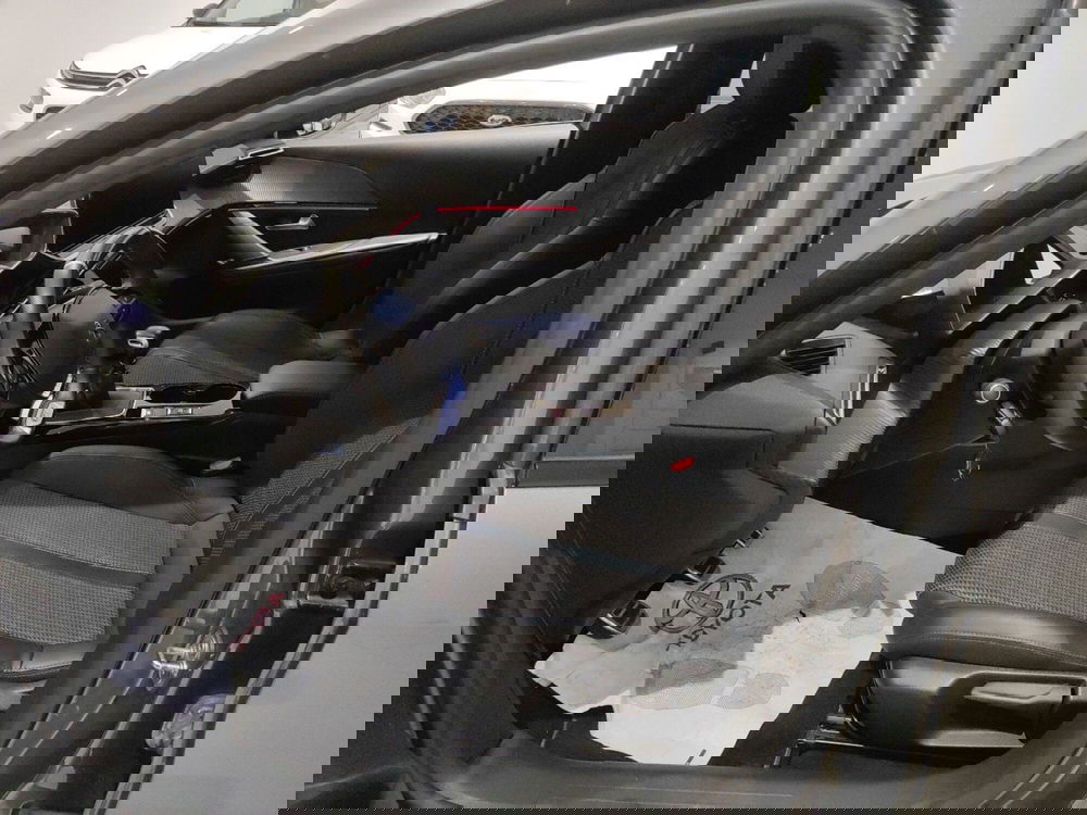 Peugeot 208 usata a Catania (8)