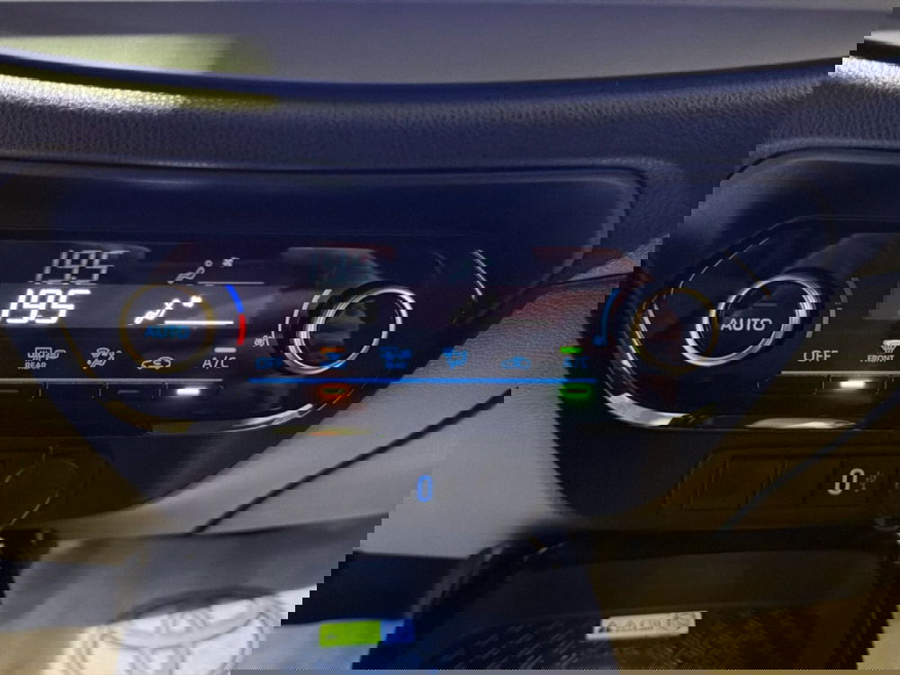 Toyota Aygo X usata a Catania (13)