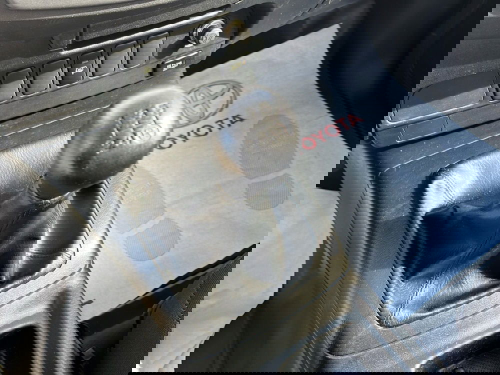 Toyota Hilux usata a Ragusa (16)