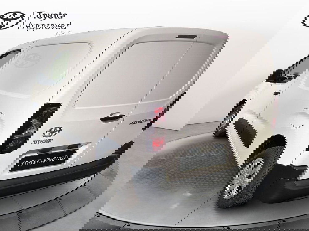Toyota Proace City Furgone usata a Milano (5)