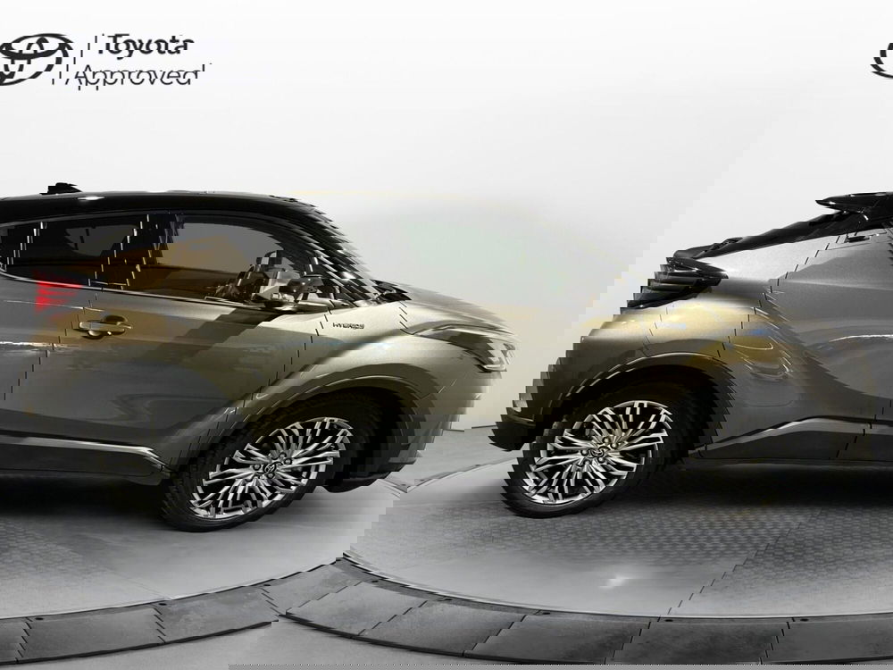 Toyota Toyota C-HR usata a Milano (11)