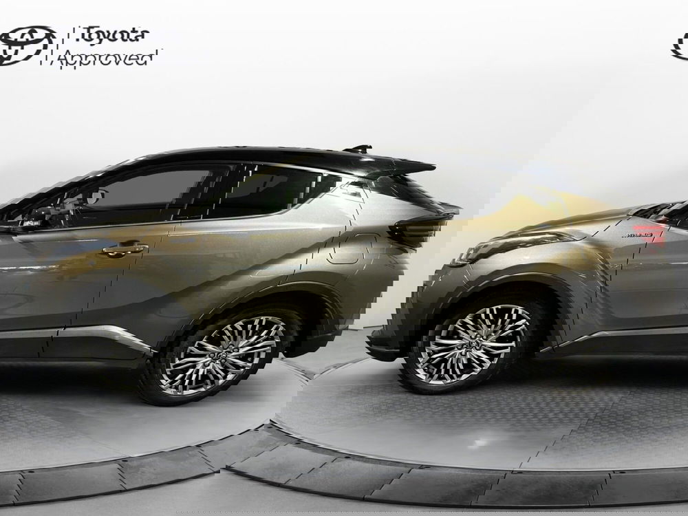 Toyota Toyota C-HR usata a Milano (3)