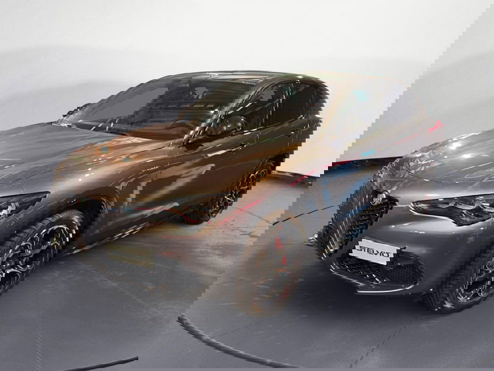 Alfa Romeo Stelvio nuova a Campobasso