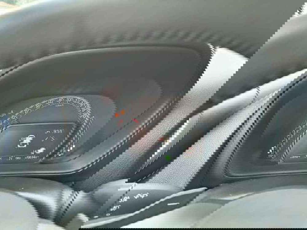 Toyota Aygo X usata a Pesaro-Urbino (11)