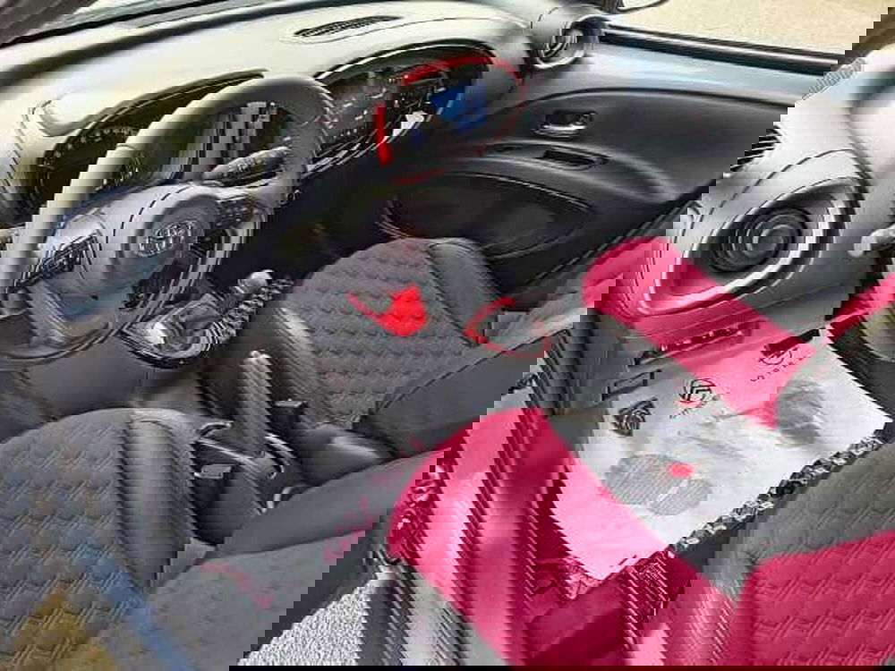 Toyota Aygo X usata a Pesaro-Urbino (9)