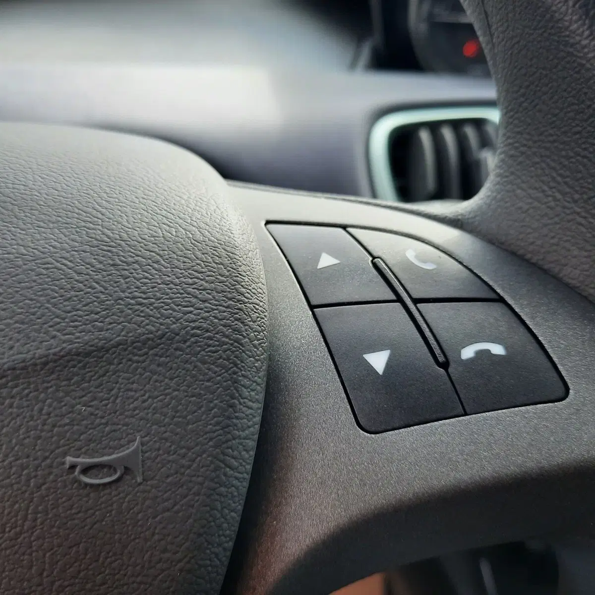 Lancia Ypsilon nuova a La Spezia (14)