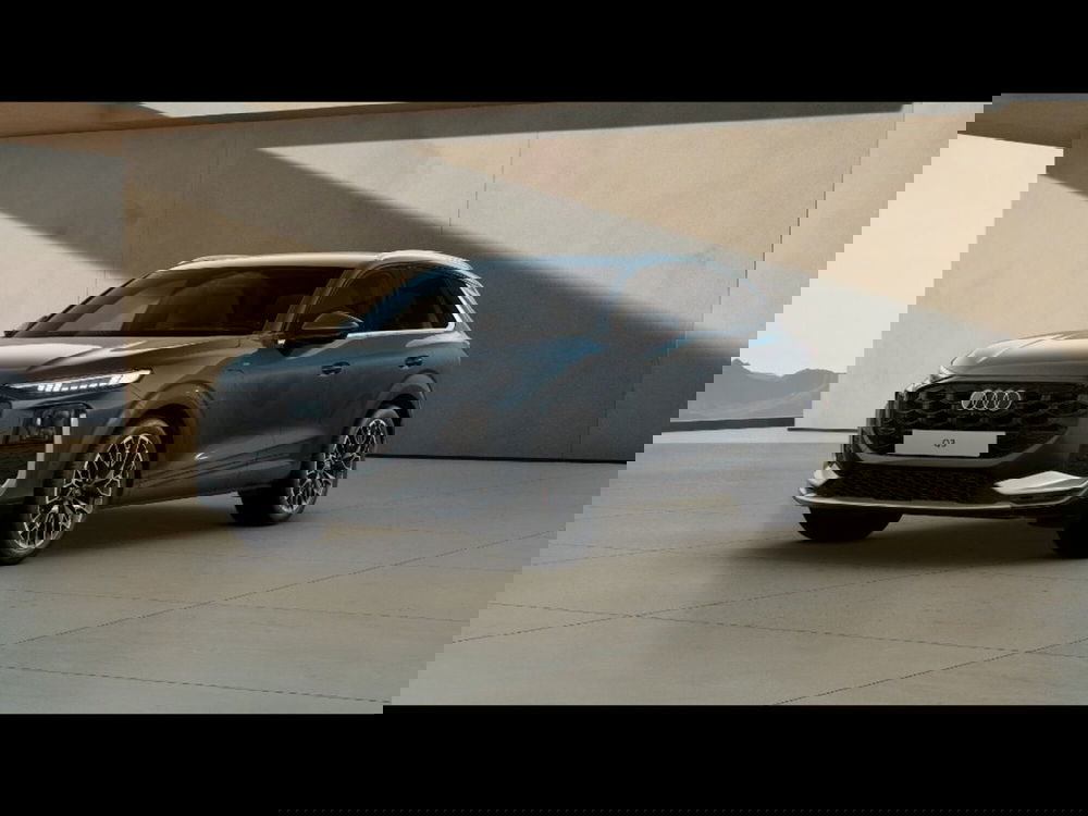 Audi Q3 Sportback nuova a Livorno