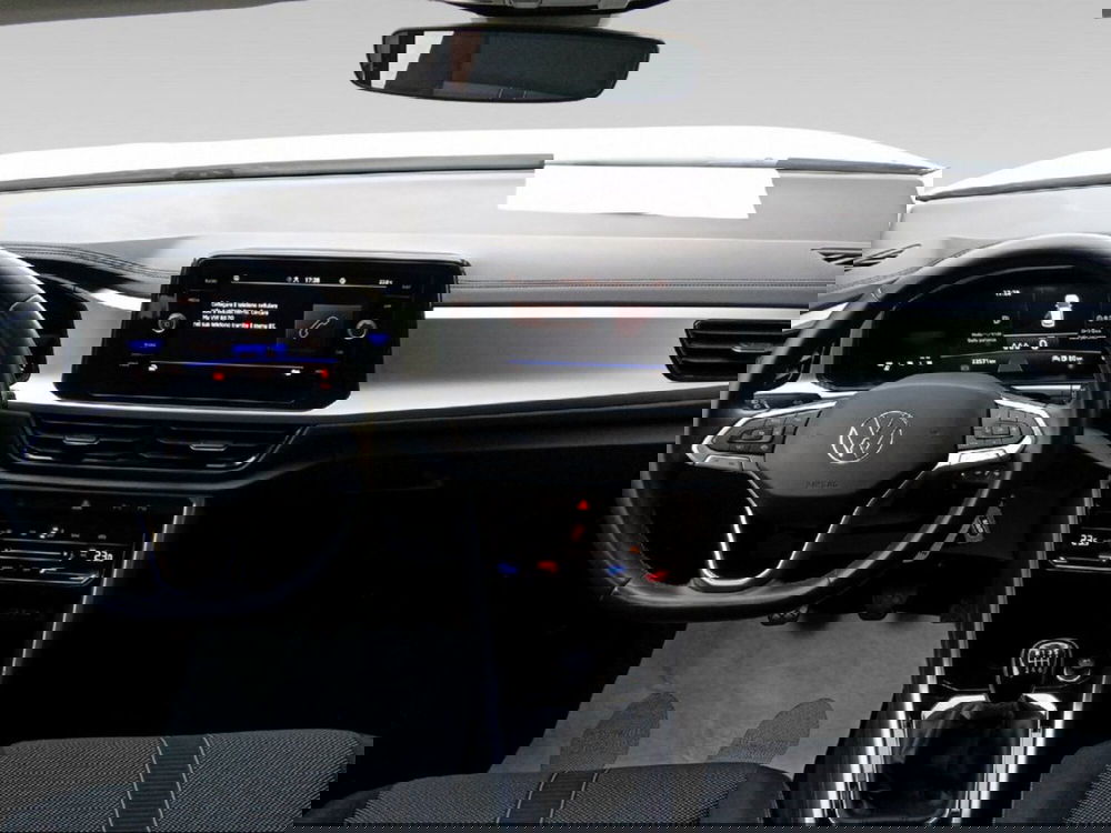 Volkswagen T-Roc usata a Livorno (14)