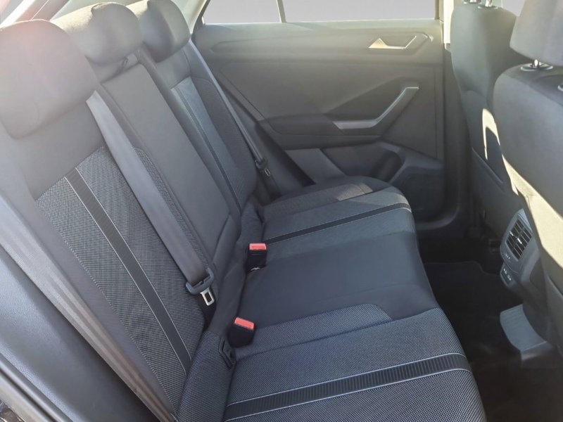 Volkswagen T-Roc usata a Livorno (11)