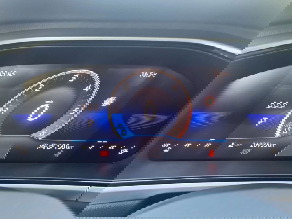 Volkswagen T-Roc usata a Livorno (7)