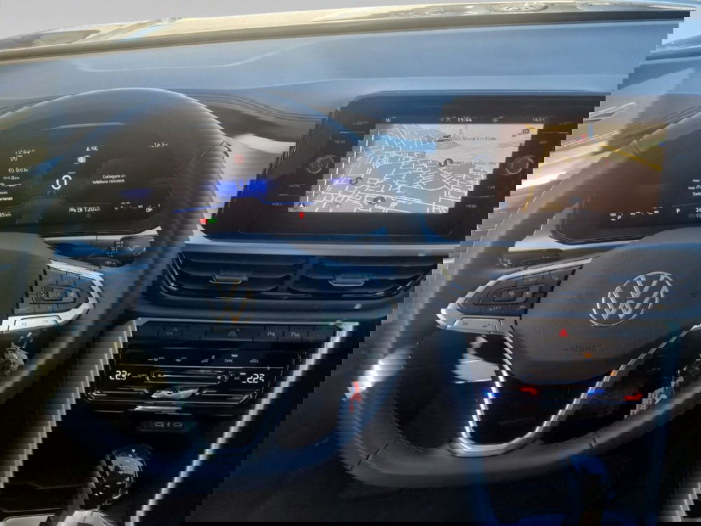 Volkswagen T-Roc usata a Livorno (8)