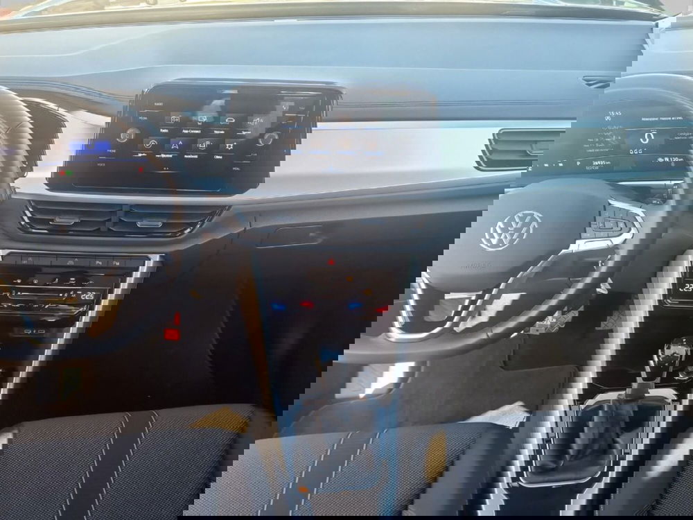 Volkswagen T-Roc usata a Livorno (9)