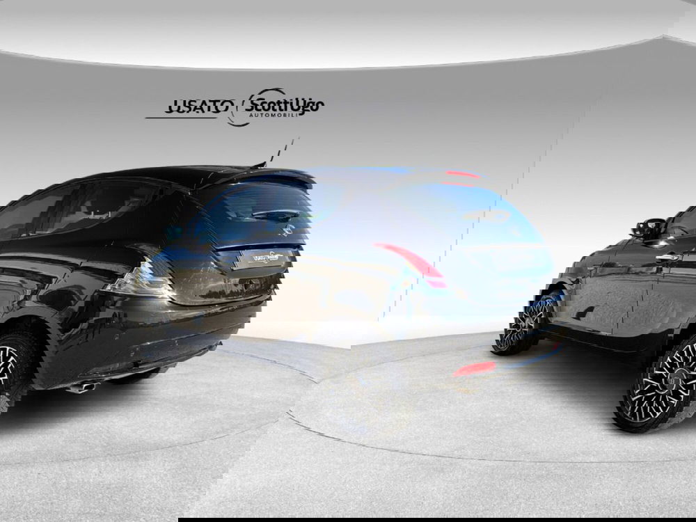 Lancia Ypsilon usata a Firenze (4)