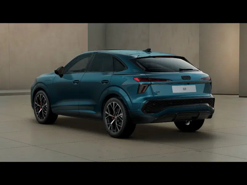 Audi Q3 Sportback nuova a Firenze (3)